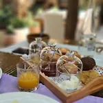Sutor Chic Manor