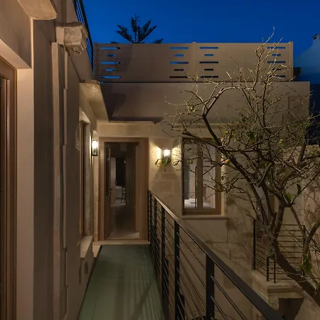 Sutor Chic Manor 4*