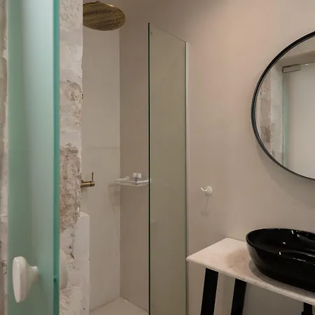 Hotel Sutor Chic Manor 4*