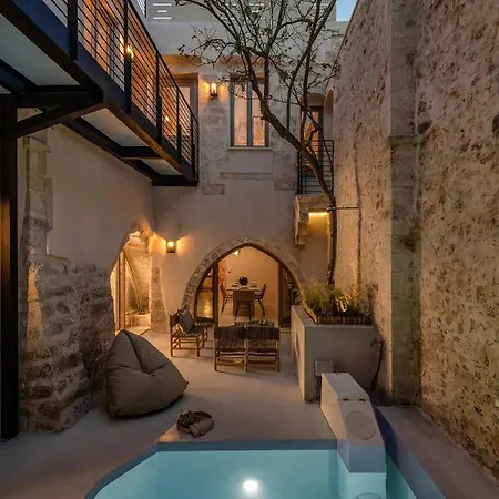 Sutor Chic Manor Hotel