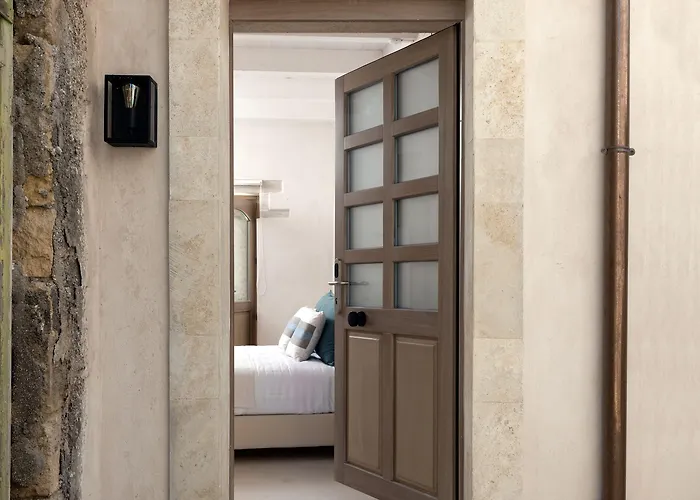 Sutor Chic Manor Hotel *